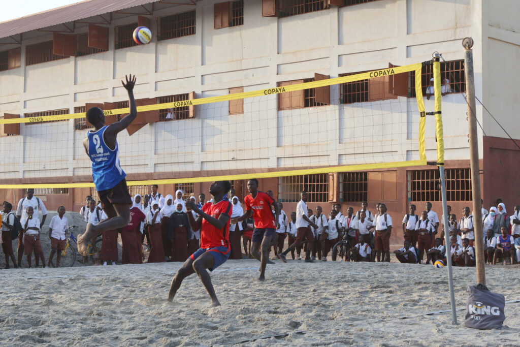 The beachvolleybal court at Jamisa School Brikama, The Gambia - Men Beachvolleybal